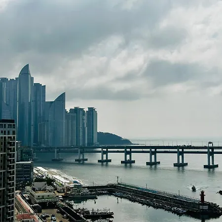 High-Rise Beach Home In Busan